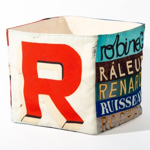 Alphabet fabric Box letter R
