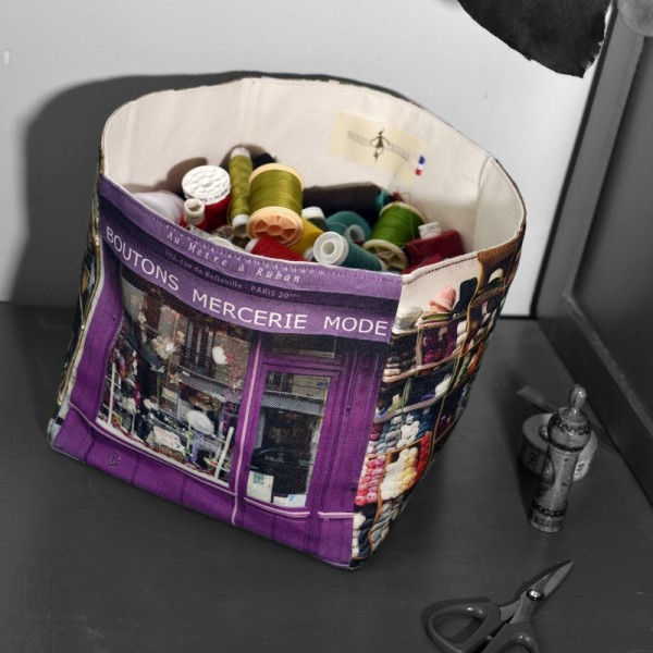 Boite de rangement deco Paris Mercerie vintage Au mètre à ruban  - Panier couture rempli de bobine de fils - Maron Bouillie