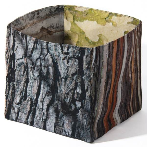 Bark wooden storage basket with trompe l’oeil print from Maron Bouillie made in France