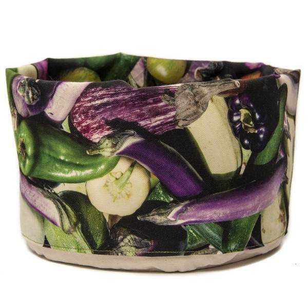 Corbeille en tissu imprimée de photos d’Aubergines sur fond blanc vue de côté - Maron Bouillie made in France Corbeille en tissu imprimée de photos d’Aubergines sur fond blanc vue de côté - Maron Bouillie made in France