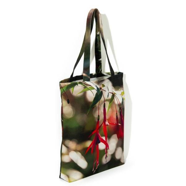 Royal Fuchsia printed flower bag front view white background - Maron Bouillie designer tote bag made in France