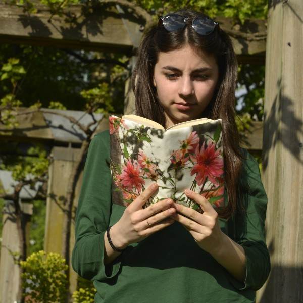Dahlia floral book cover - Maron Bouillie made in France