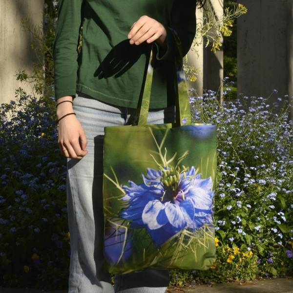 Detail of the design tote bag printed with Damascus Nigella flower motif by Maron Bouillie made in France