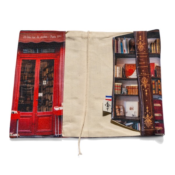 Couverture de livre de poche en tissu imprimé Paris Librairie Le livre penseur - vue intérieur - Maron Bouillie made in France