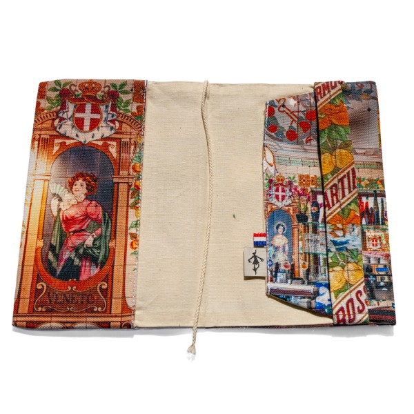 Book sleeve cover Paris red Café Le royal - open interior white background - Maron Bouillie made in France